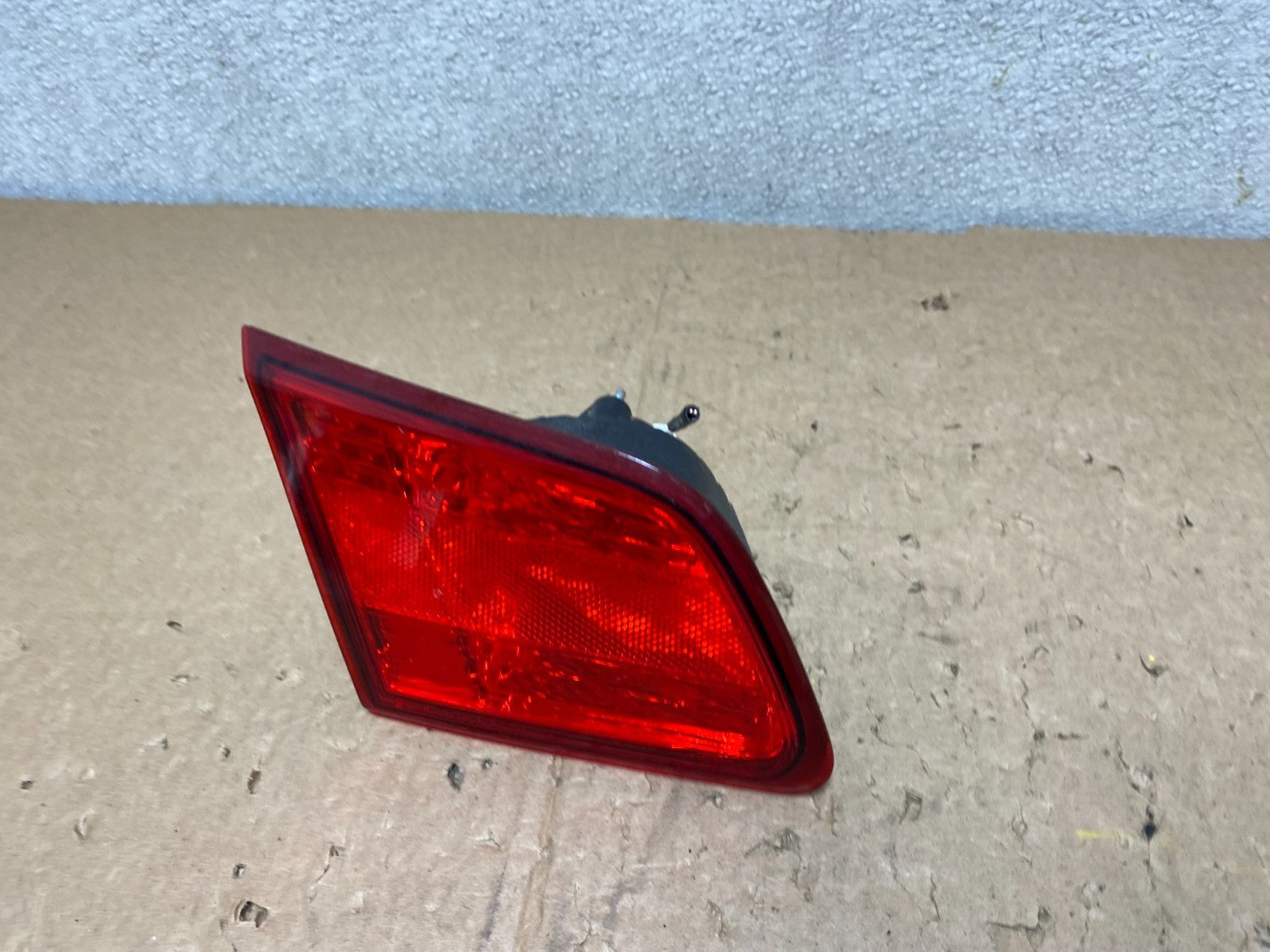 2010-2014 Subaru Legacy Left Driver Lh Side Tail Light Inner V0146 DW1