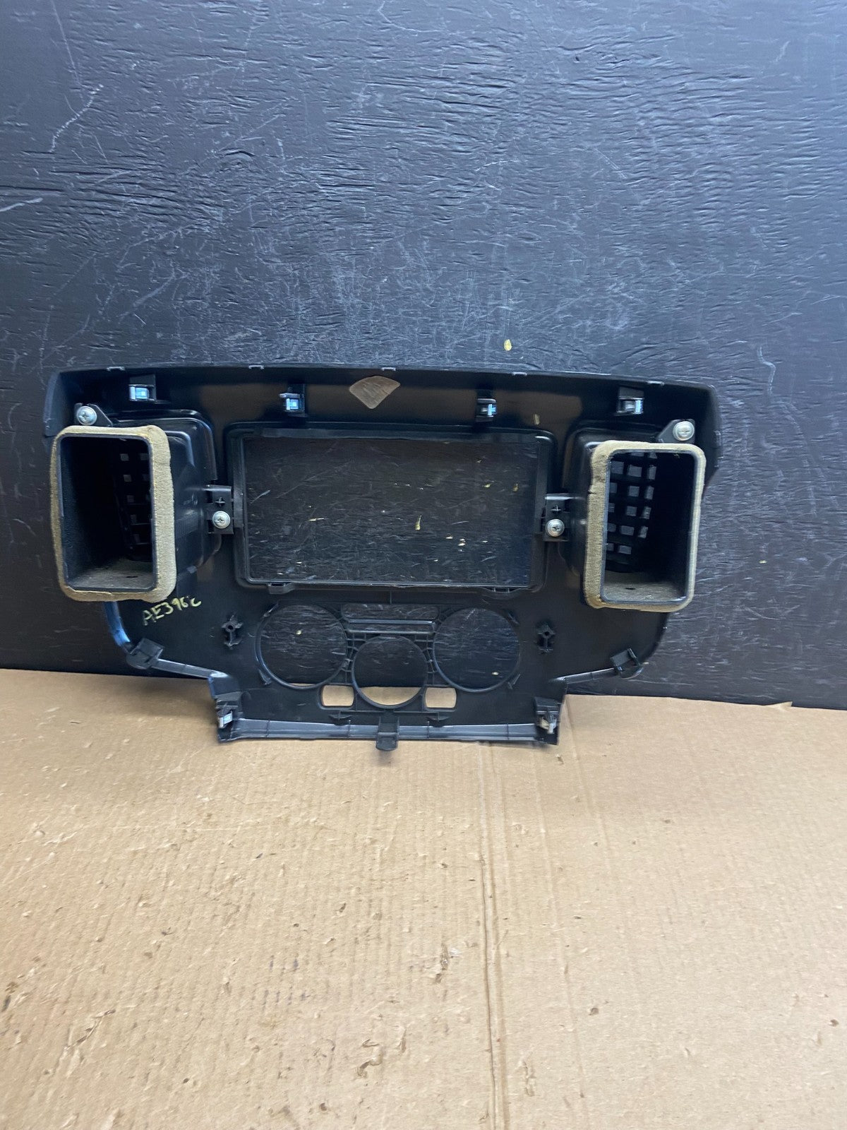 2013-2021 Nissan NV200 Center Console Radio Climate Control Air Vent AE3962 DG4