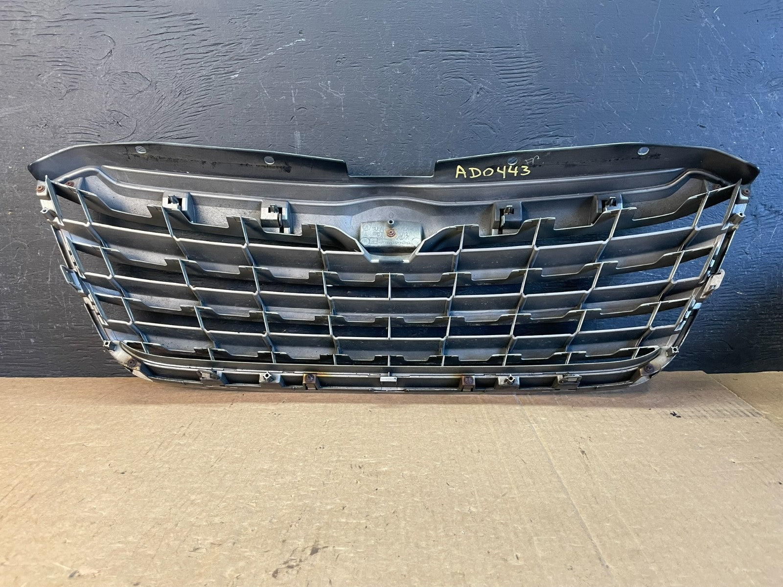 2008 to 2014 Subaru Tribeca Front Upper Grill Grille AD0443 DG5