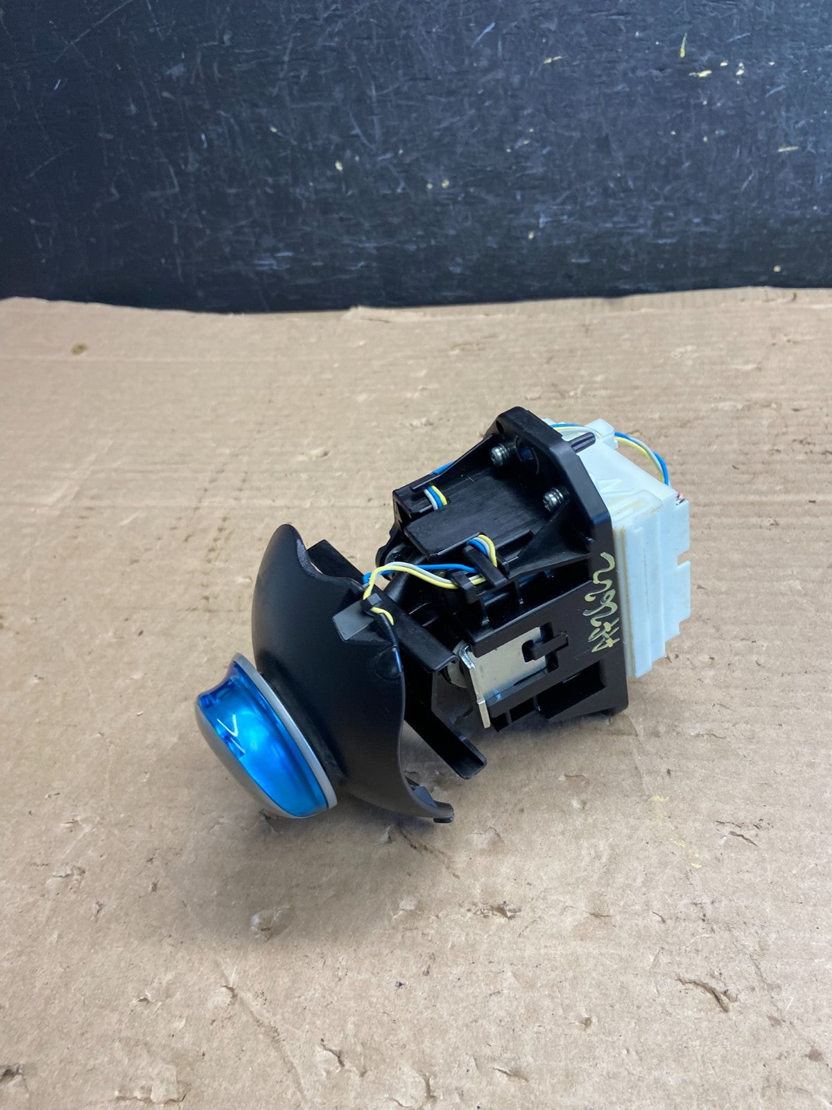 2013 - 2015 Nissan Leaf Transmission Shift Gear Shifter Control Knob AF2622 DG3