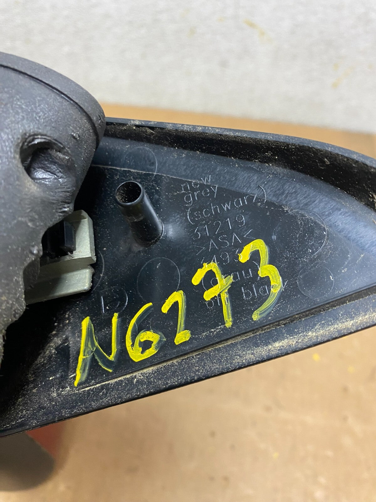 2000 to 2004 Volvo S40 Left Driver LH Side View Door Mirror N62738