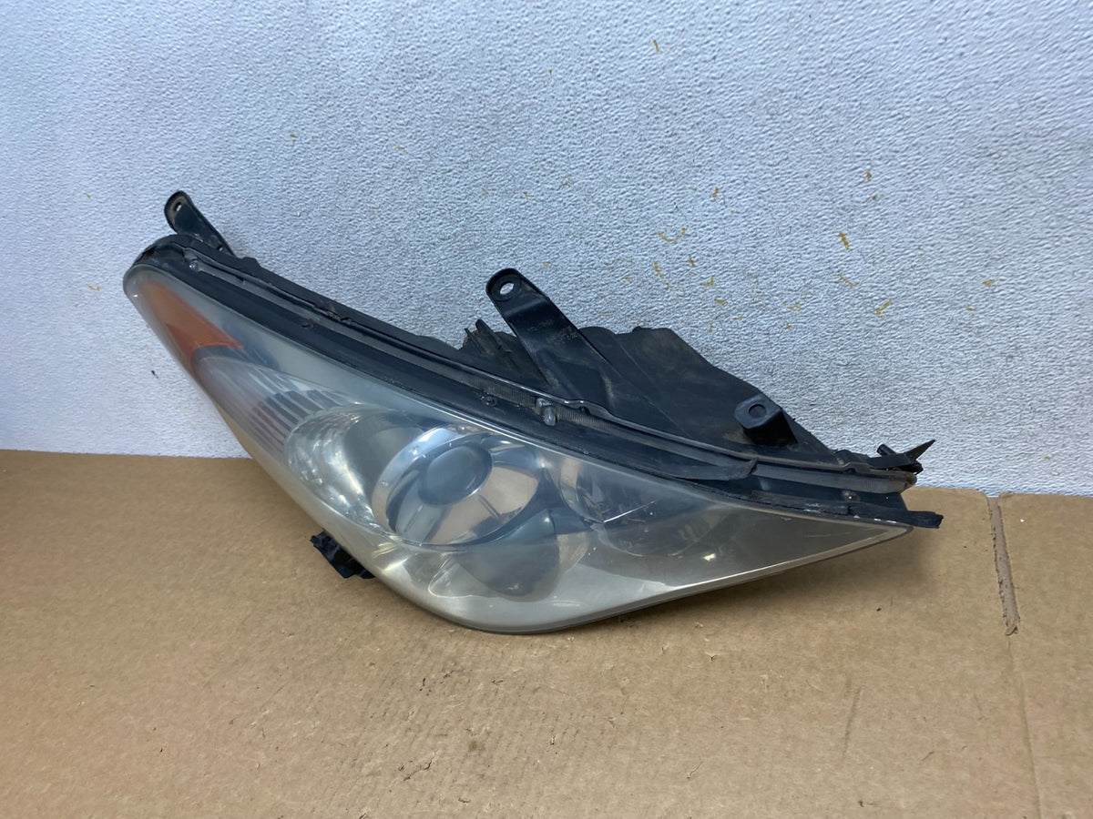 2004 2005 2006 Toyota Solara Halogen Headlight Right Passenger Side AI3304 DW1