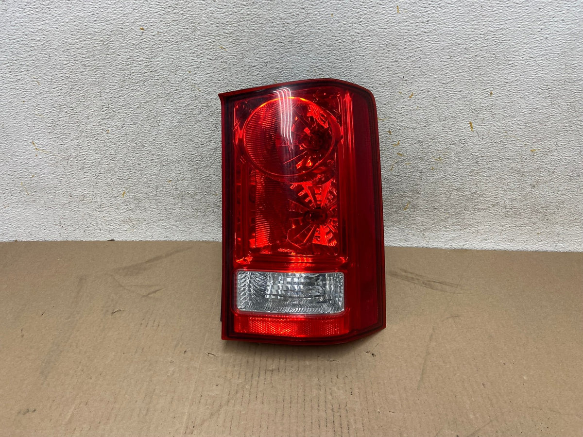 2009 to 2015 Honda Pilot Right Passenger Rh Side Tail light AH6708 LK0