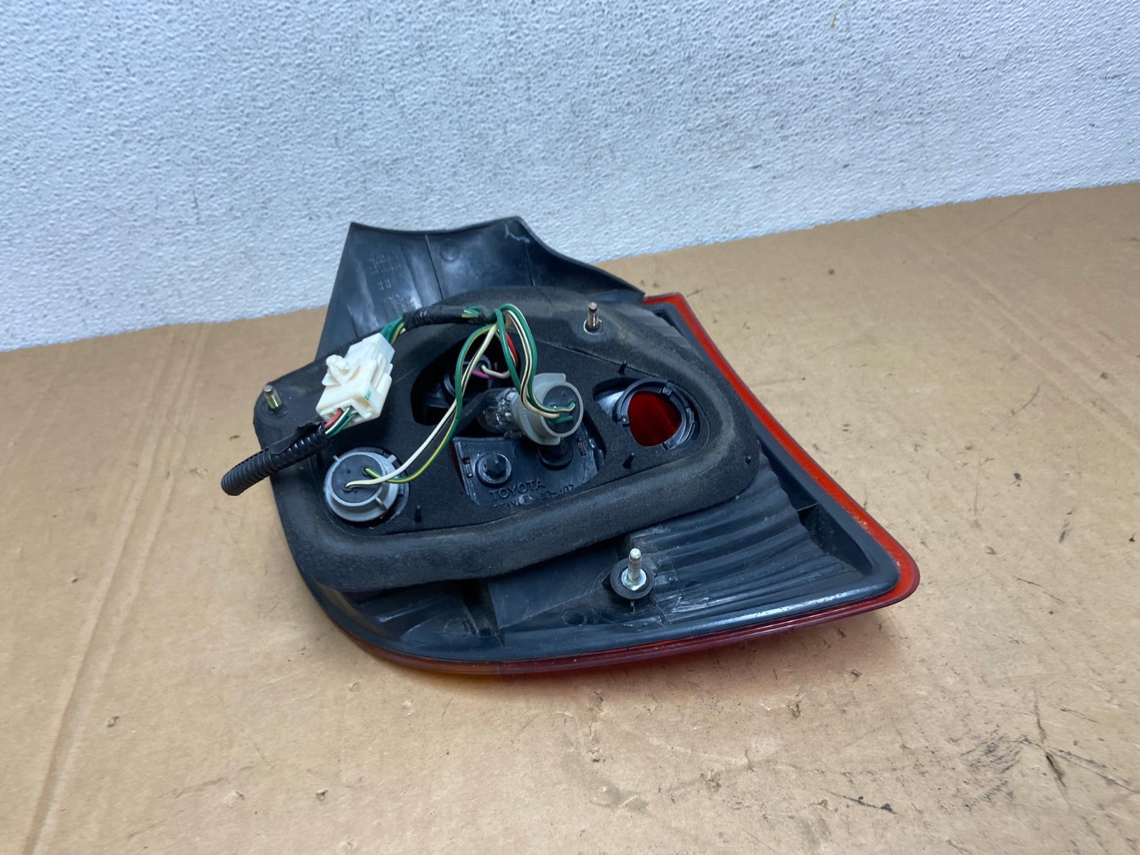 2000 to 2002 Toyota Celica Left Driver LH Side Tail light AD2839 LK7