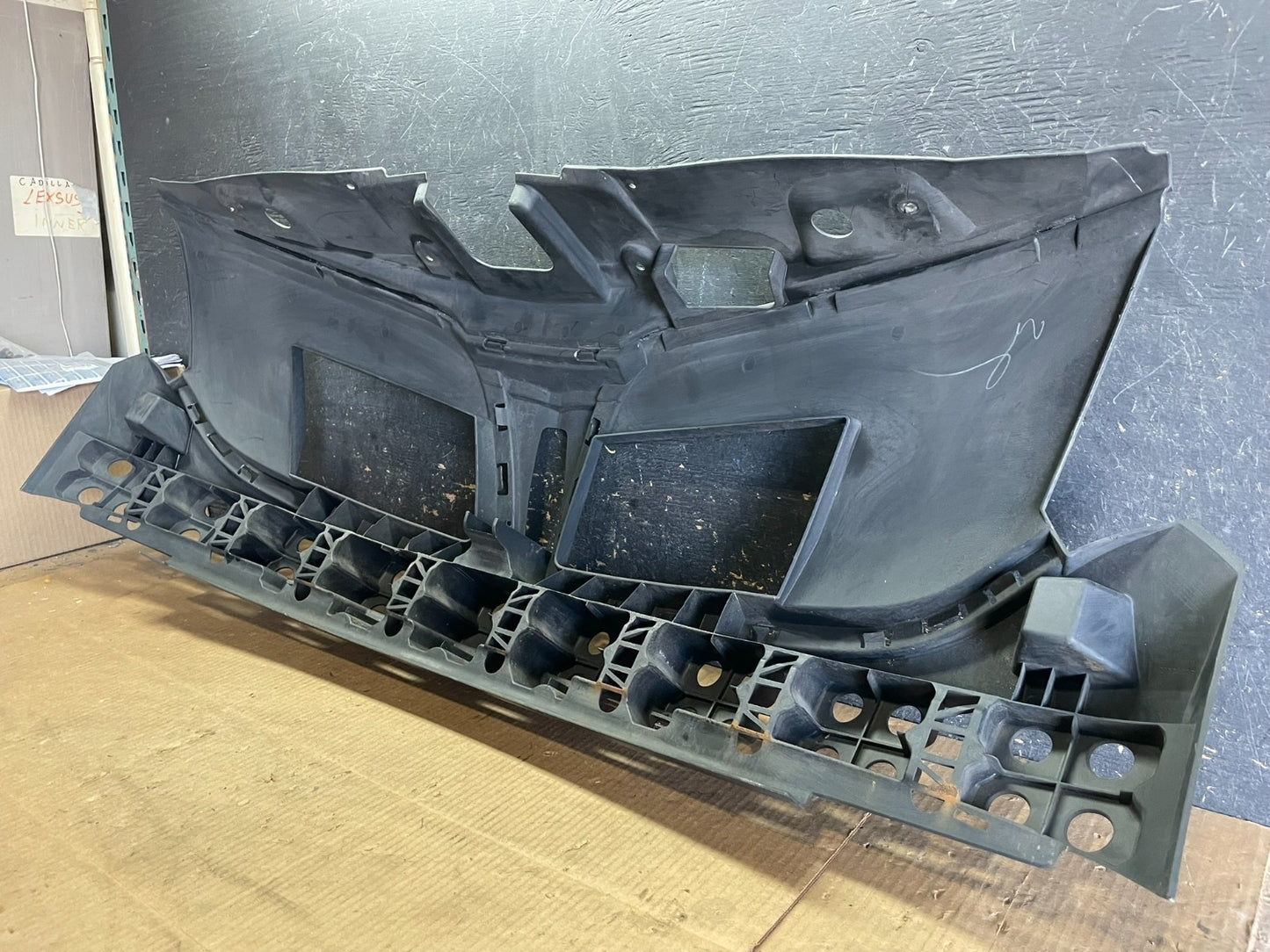 2013 to 2016 Lincoln MKT Grill Grille Support Panel OEM AB2849 DG3