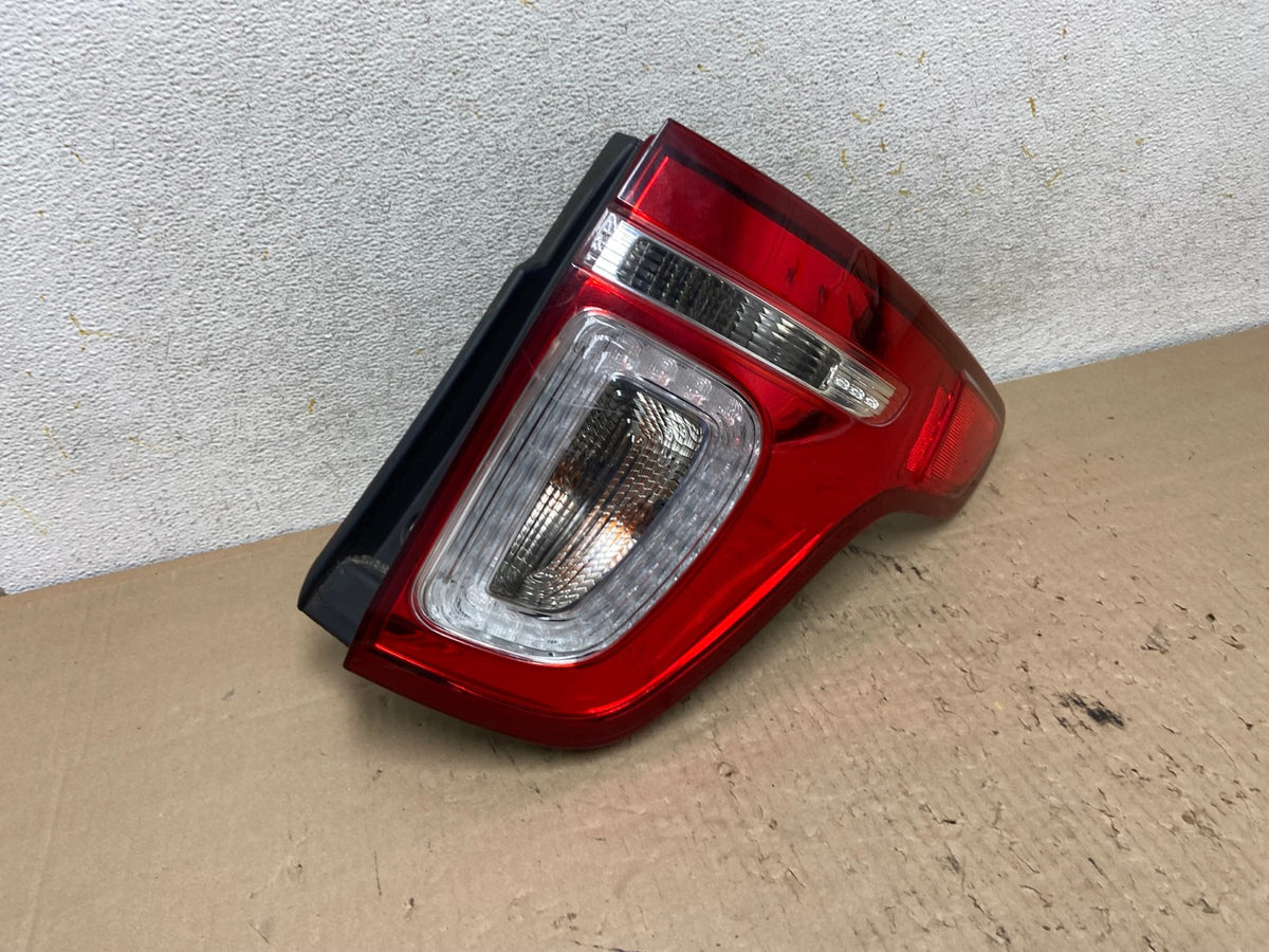 2011 2012 2013 2014 2015 Ford Explorer Right Passenger RH Tail light AI2438 LK0