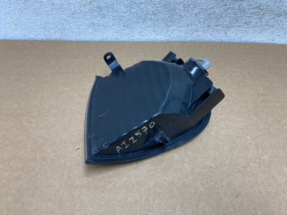 2001 to 2003 Toyota Sienna Turn Signal Right Passenger RH Lamp AI2570 LK5