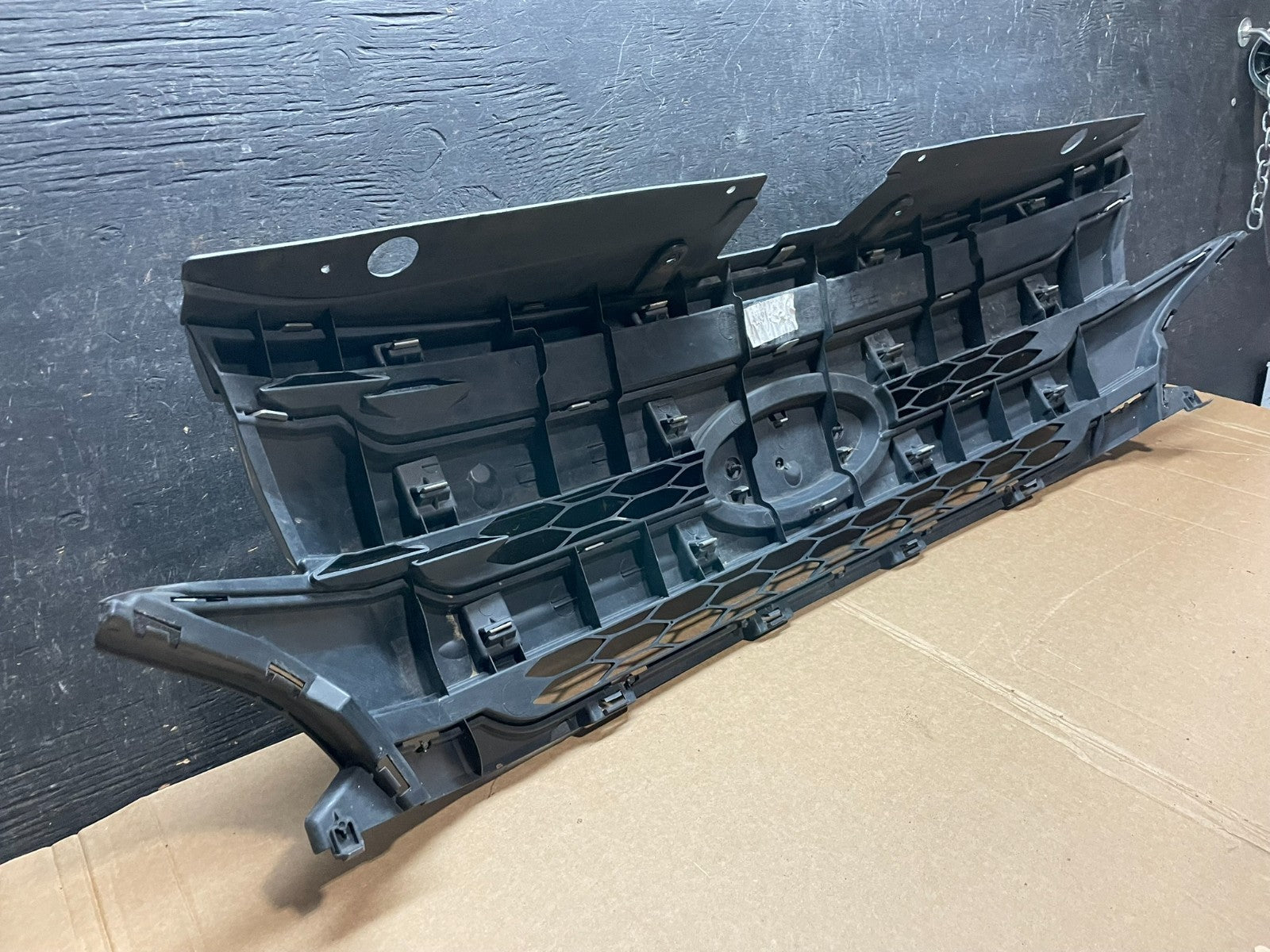2011 2012 2013 Ford Edge Front Upper Chrome Grille Grill Oem z5720 DG8