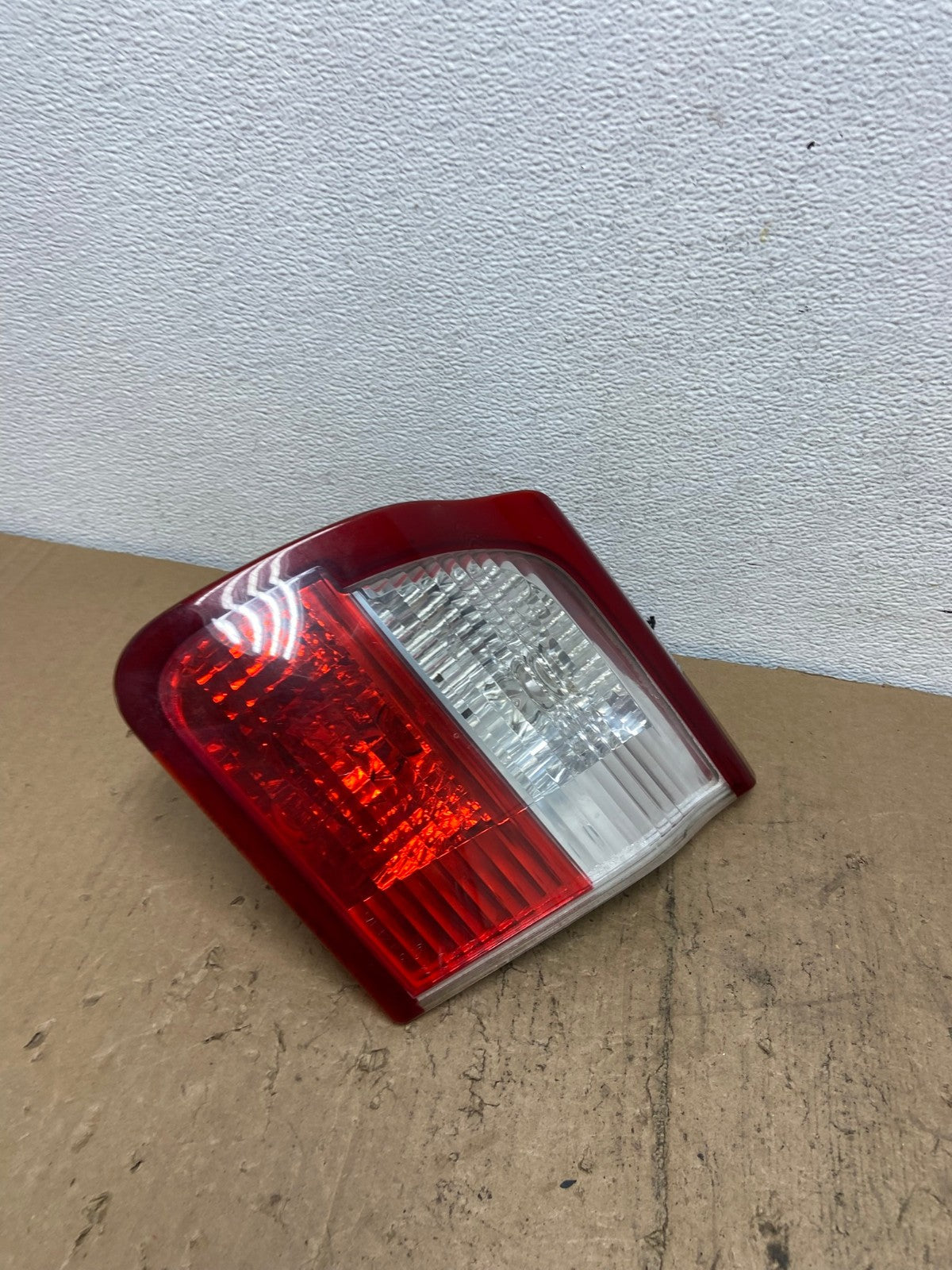 2004 to 2007 Saab 9-3 Convertible Right Passenger Inner Tail Light AC7330 LK2
