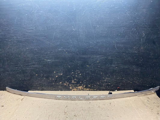 2011 to 2014 Ford Explorer Rear Tailgate Gate Trim Molding W/O Camera X9397 DG0