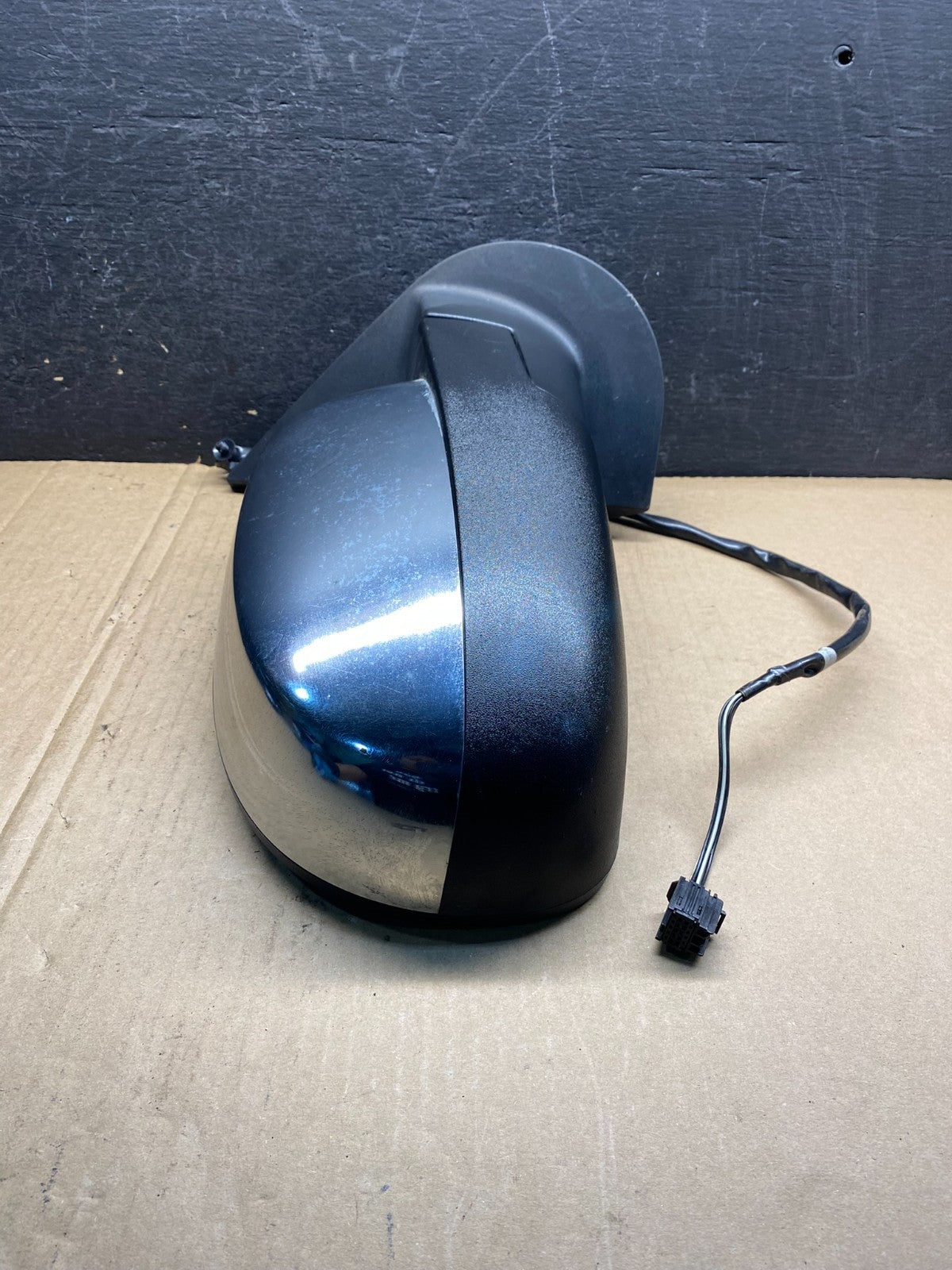2007-2013 Chevrolet Tahoe Silverado Suburban Right Passenger Mirror AG3692 MS0