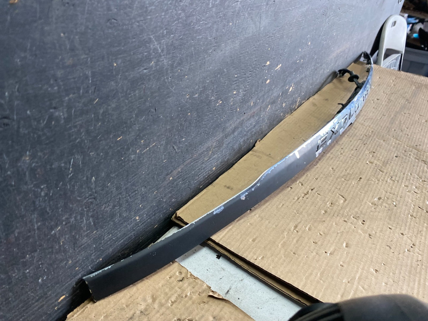 2011-2014 Ford Explorer Rear Tailgate Gate Trim Molding With Camera OEM R2321 DG2