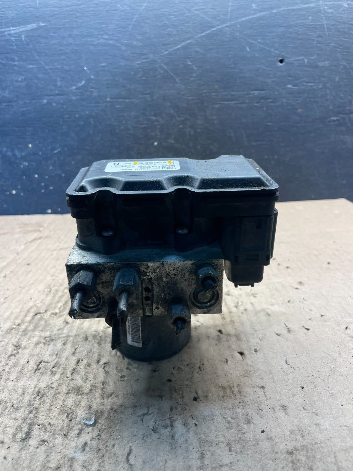 2014 2015 FORD E350 Van ABS Anti Lock Brake Pump Module s8030 DG0
