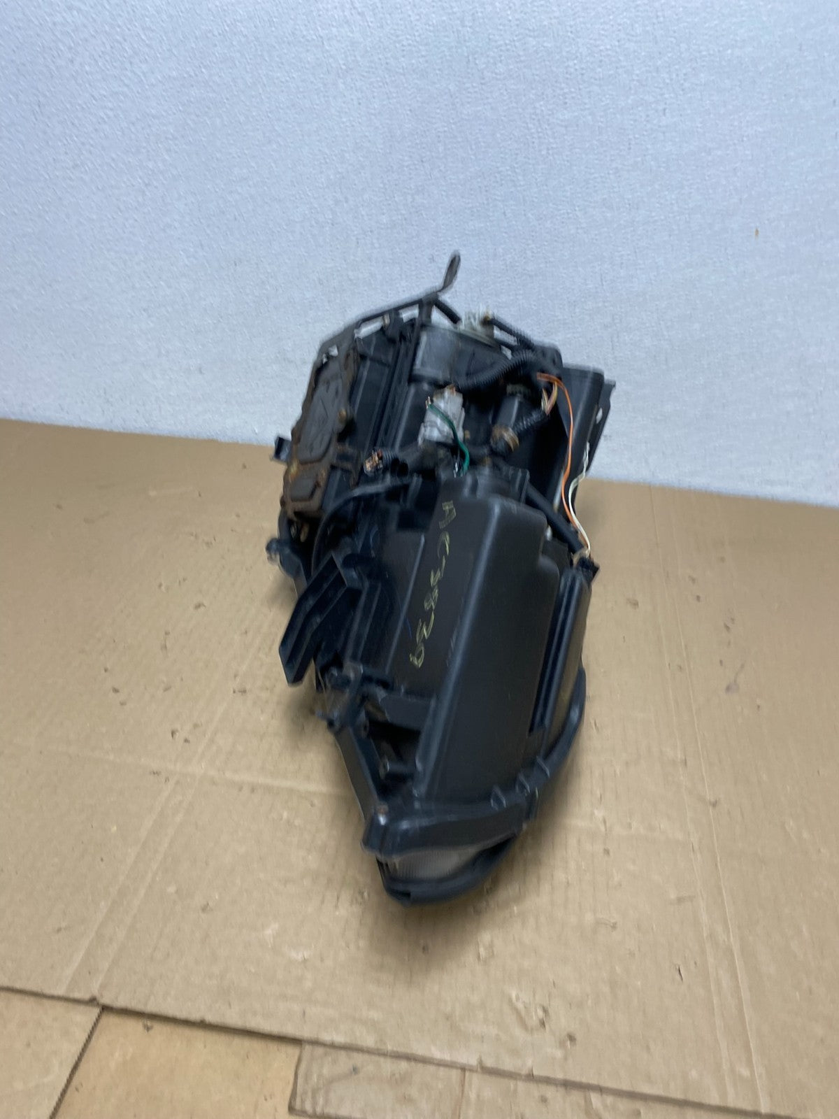 2004 to 2009 Lexus RX330 RX350 Xenon Left Driver Side Headlight AC3839 DW8