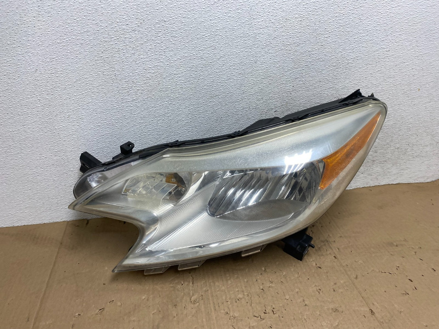 2014 2015 2016 Nissan Versa Note Left Driver LH Side Headlight AE9228 DW2