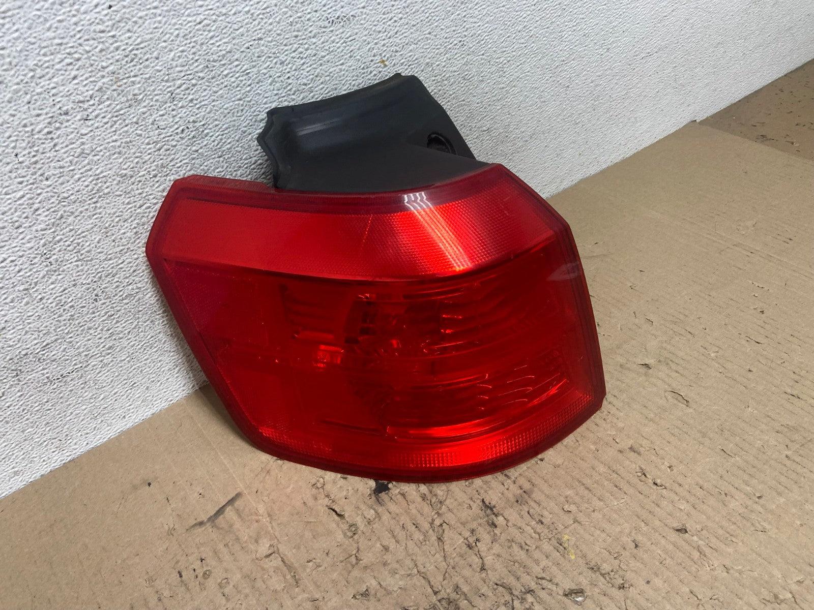 2010 to 2017 GMC Terrain Halogen Tail Light Left Driver Lh Side AF7041 LK2
