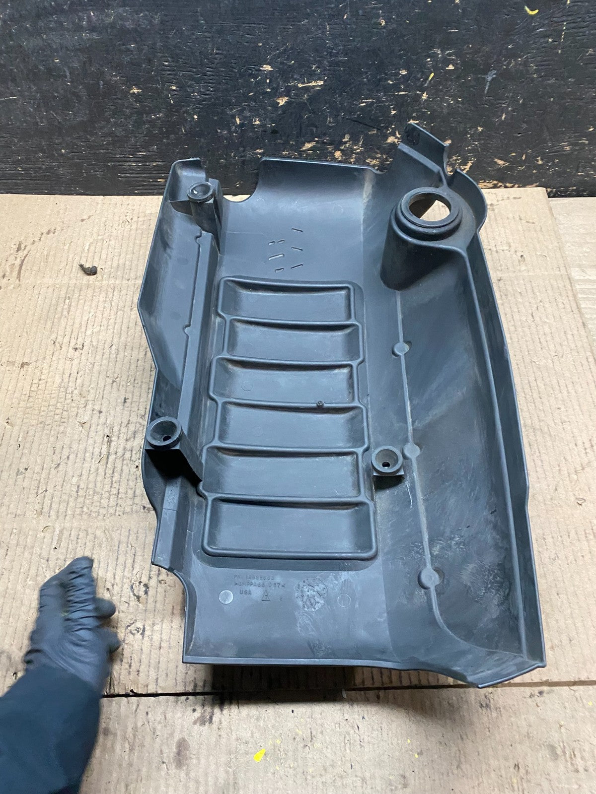 2009 to 2010 Chevrolet Traverse VVT 3.6L Motor Engine Cover w5649 DG6
