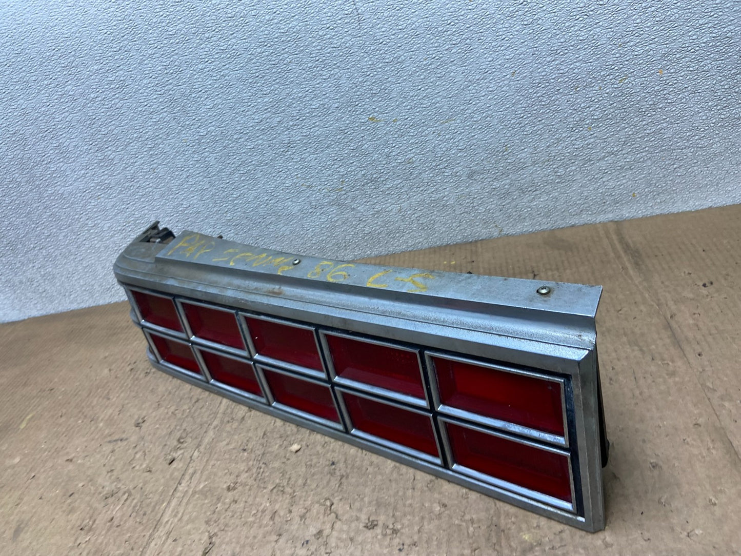 1980 to 1981 Pontiac Bonneville Left Driver LH Tail Light OEM AA8543 DG1