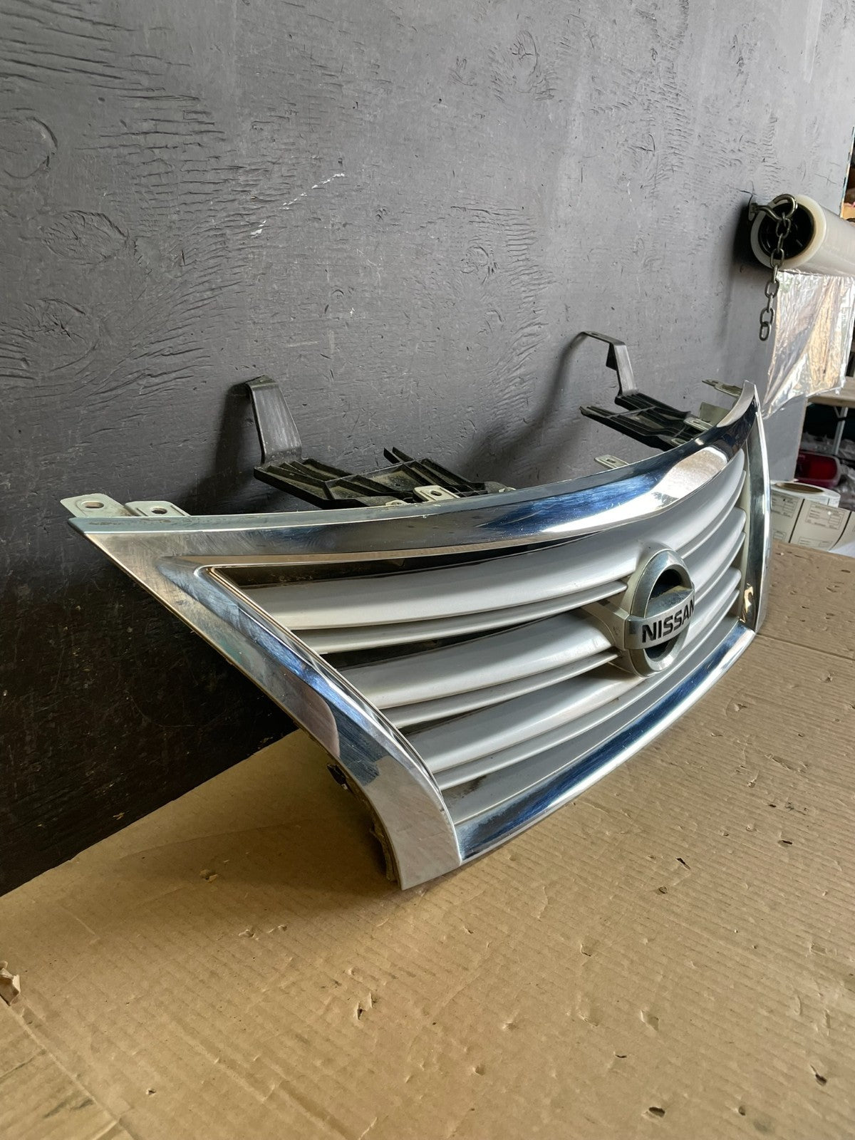 2013 to 2015 Nissan Sentra Front Upper Chrome Grill Grille AE3761 DG2