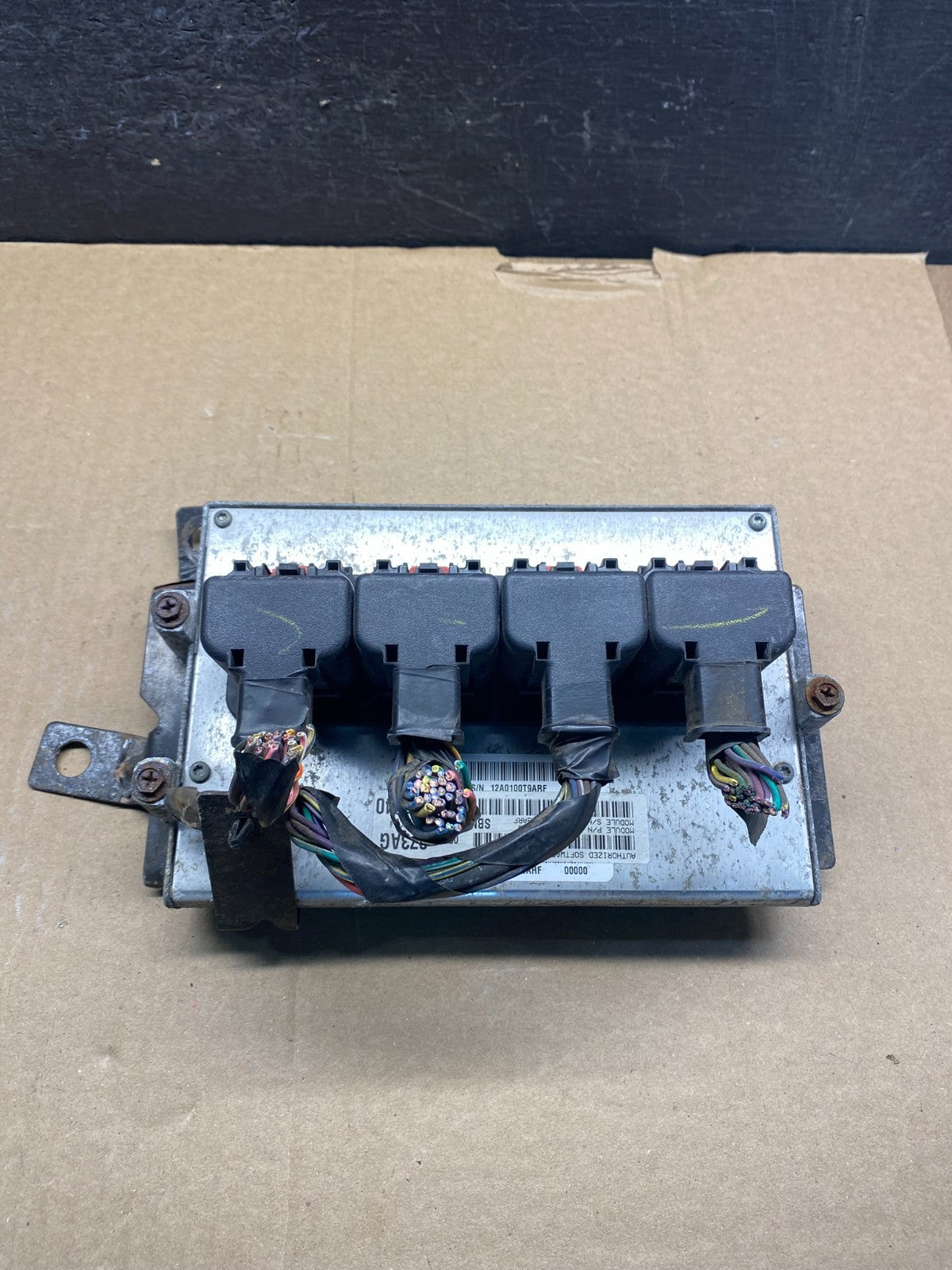 2006 Dodge Durango 4.7L Engine Computer Module ECU p05094073ag AF8963 DG0