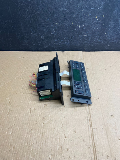 2003 to 2006 Lincoln Town Car Climate Control Panel ae4266 DG1