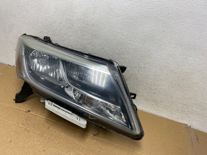 2013 to 2016 Nissan Pathfinder Right Passenger RH Side Headlight AH7790 DW2