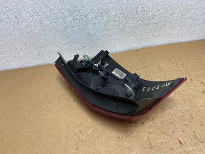 2004 to 2007 Saturn Vue Right Passenger Rh Side Tail Light AC8228 LK5