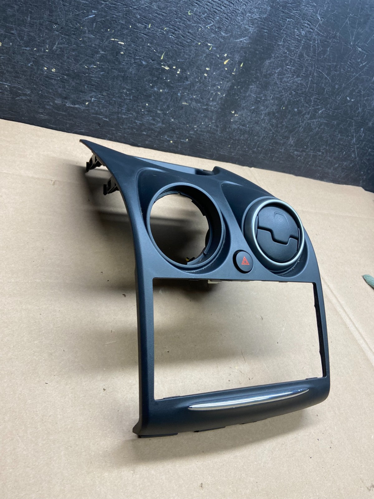 2011 2012 2013 Nissan Rogue Dash Upper Center Radio Bezel Trim AI6217 DG2