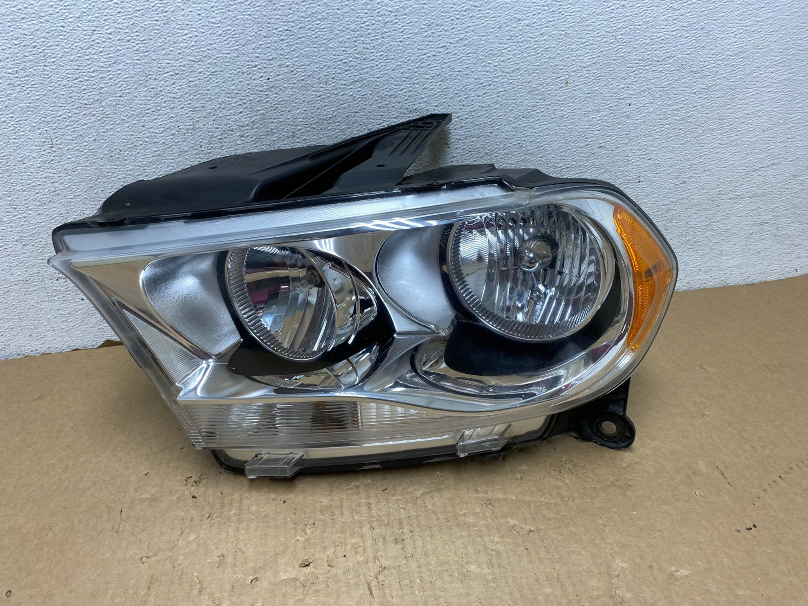 2011 to 2013 Dodge Durango Left Driver LH Side Headlight AF7374 DW0