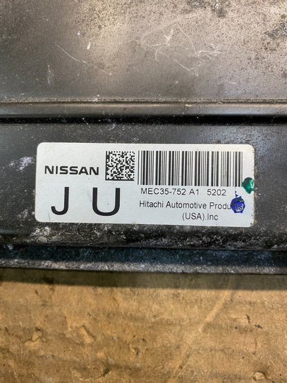 2005 Nissan Pathfinder Engine Control Module ECM MEC35-752 A1 AA7235 DG2