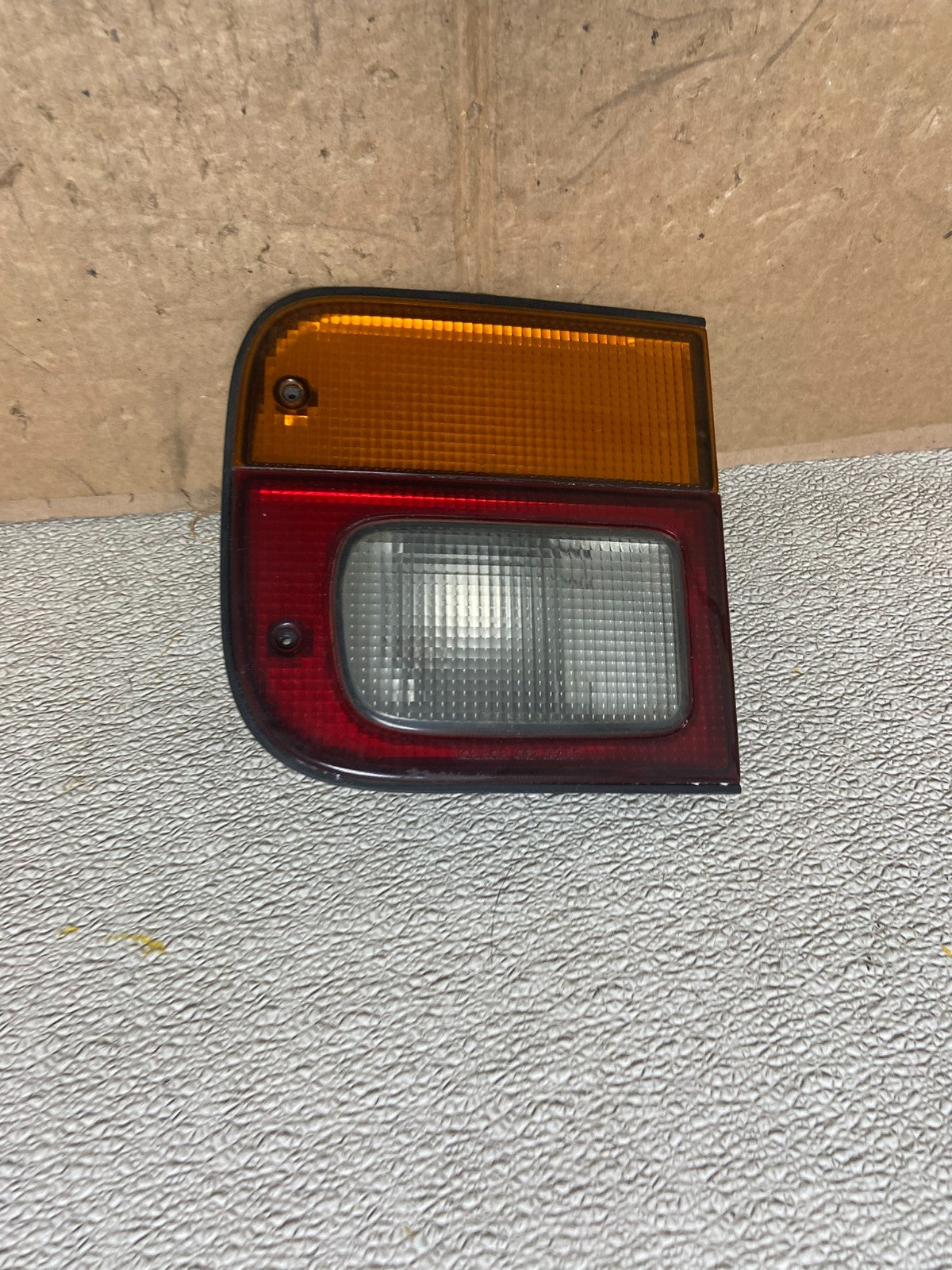 1996 to 1998 Mazda Mpv Right Passenger RH Side Inner Tail Light Oem AA3822 DW0