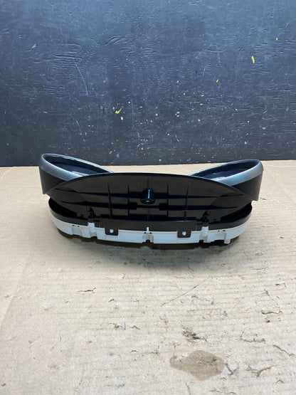 2012 Jeep Grand Cherokee 3.6L Speedometer Gauge Cluster OEM Q2661 DG3