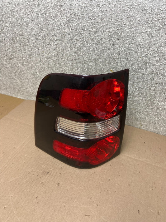 2006 to 2010 Ford Explorer Left Driver Lh Side Tail light OEM AA0279 DW0