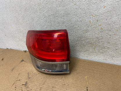 2014 - 2018 Jeep Grand Cherokee Left Driver LH Side Tail Light A4325 LK2