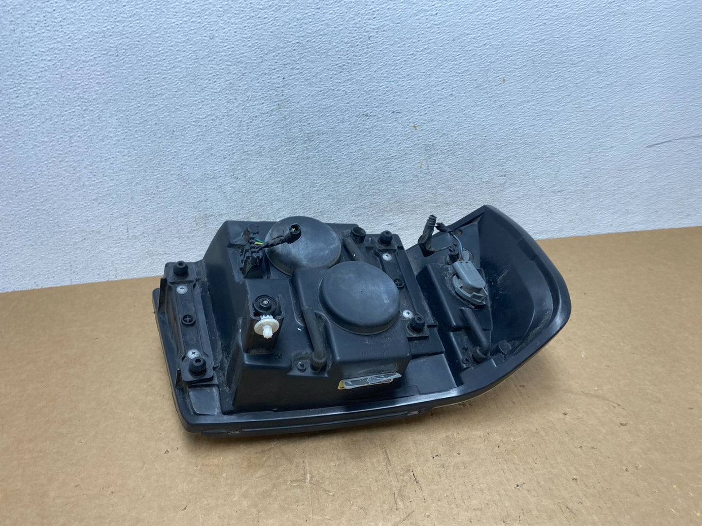 2002 to 2009 Gmc Envoy Left Driver Lh Side Headlight Halogen TYC AD6224 DW4