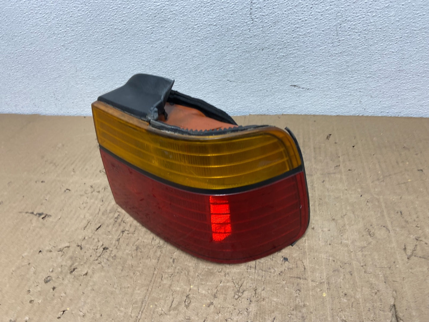 1990 to 1993 Honda Accord Coupe Right Passenger Rh Tail Light OEM AB9892 DW1