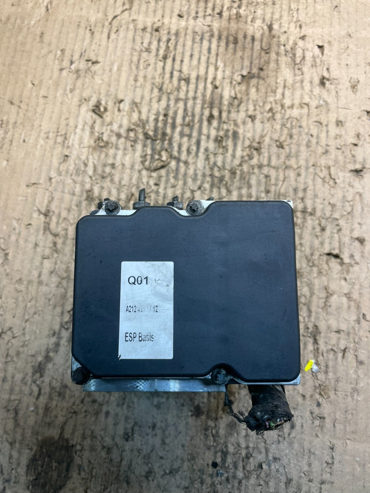 2010-2013 Mercedes W212 E350 E550 ABS Anti Lock Brake Pump Module V0811 DG4