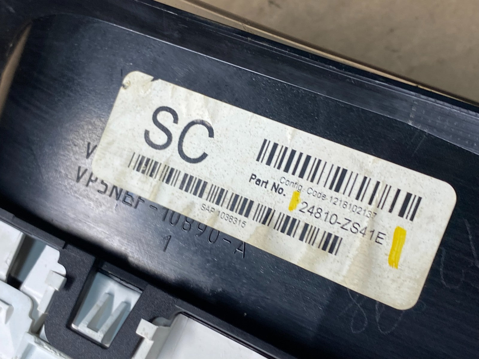 2007 Nissan Xterra Frontier Speedometer Cluster Gauge OEM p5673 DG6