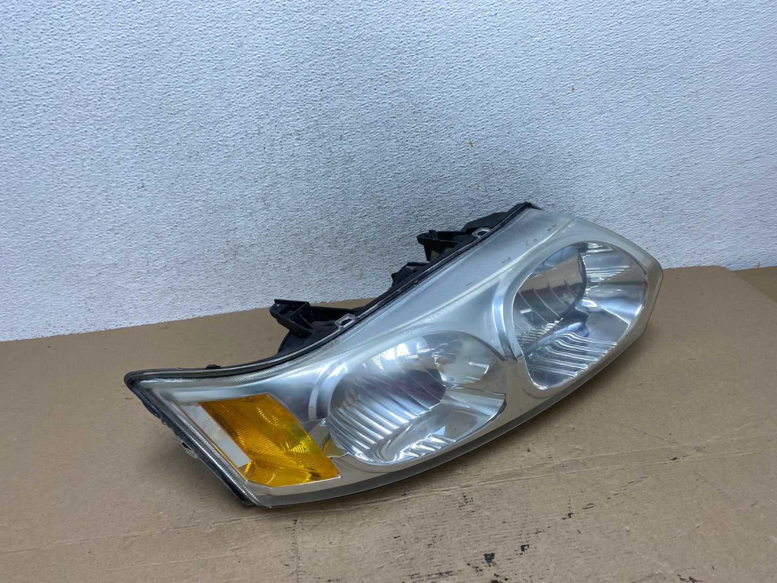 2003 to 2007 Saturn Ion Halogen Headlight Right Passenger RH Side AF4508 LK2