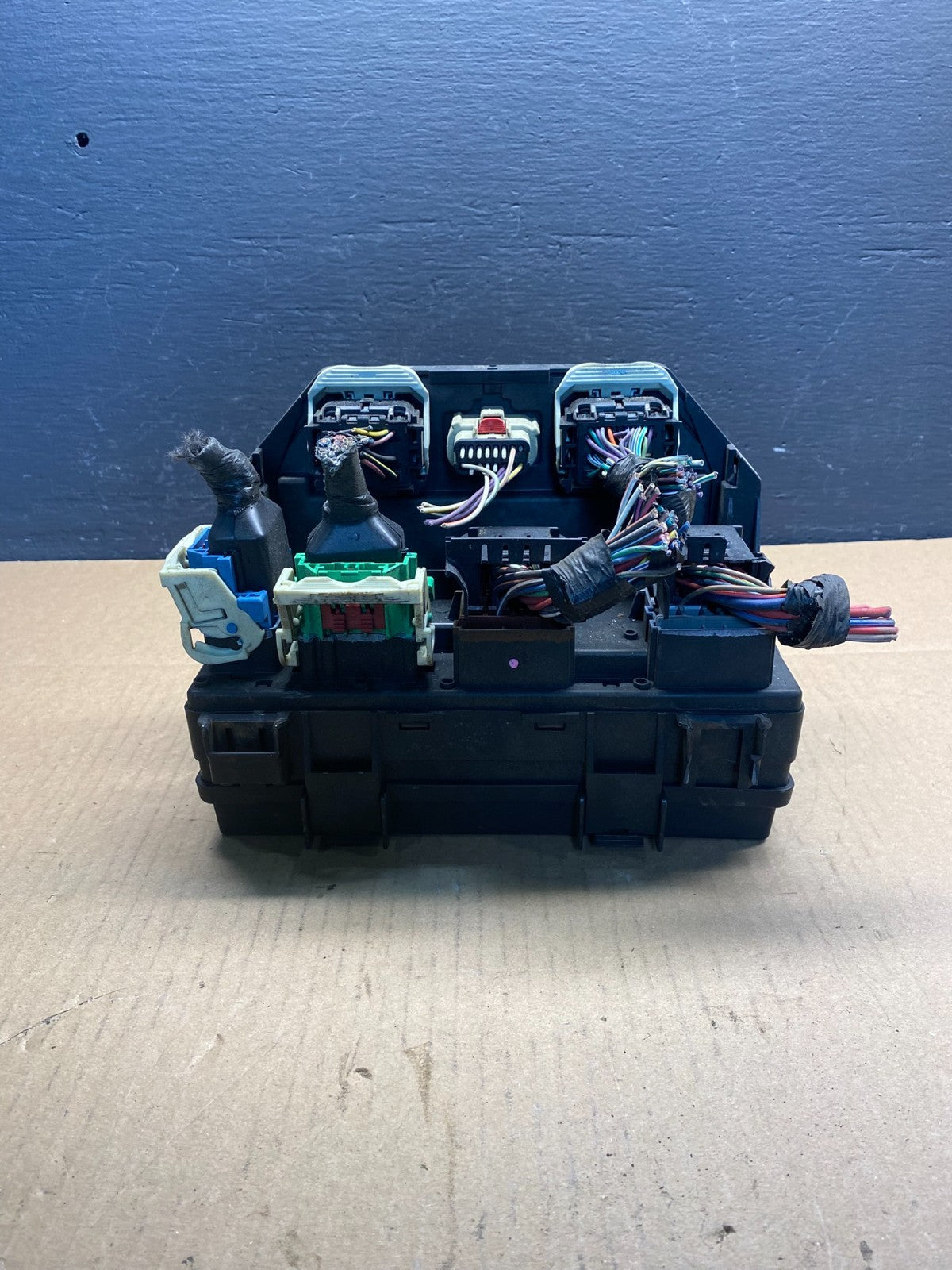 2008 2009 Liberty Nitro TIPM Power Integrated Fuse Box Module Oem  AC2461 DG1
