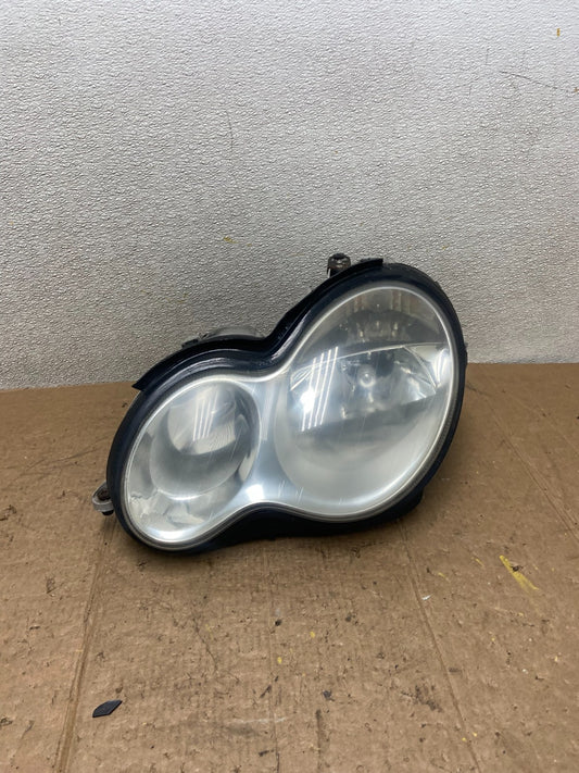 2005 to 2007 Mercedes-Benz C-Class Left LH Side Headlight Oem AA3617 PS0