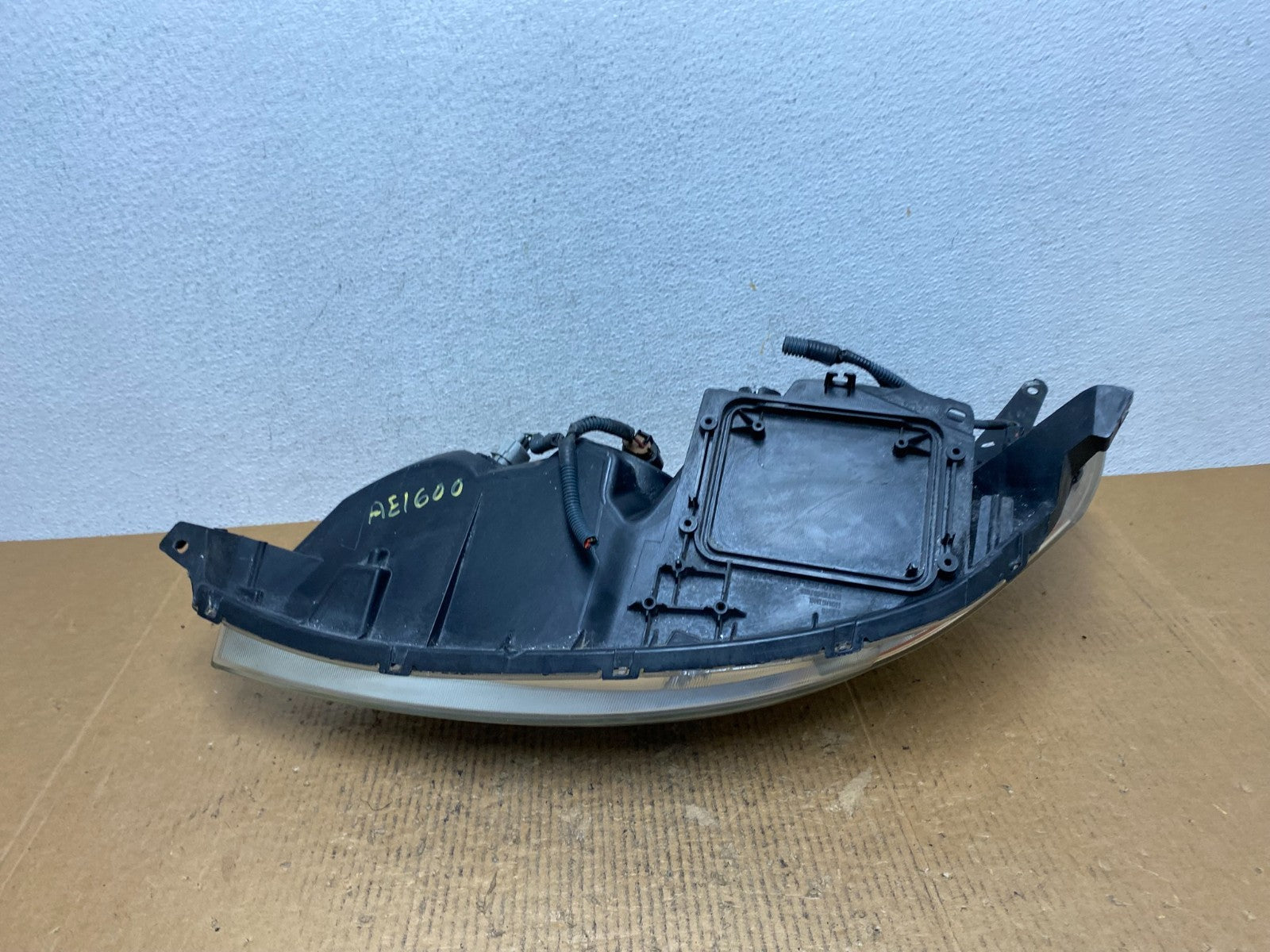 2006 to 2010 Toyota Sienna Right Passenger Rh Side Headlight Halogen AE1600 DW7
