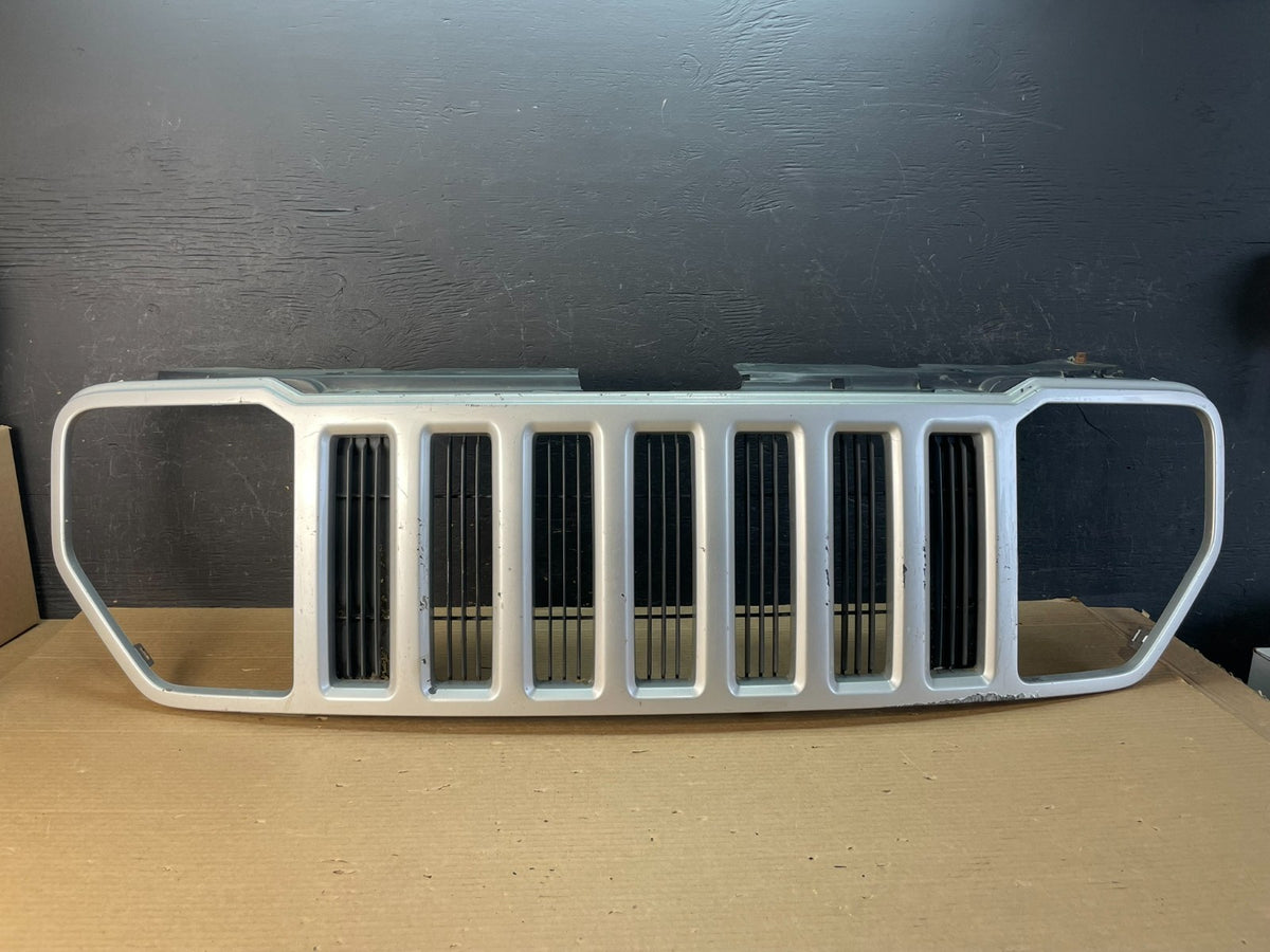2008 to 2012 Jeep Liberty Front Upper Grill Grille ae8689 DG0