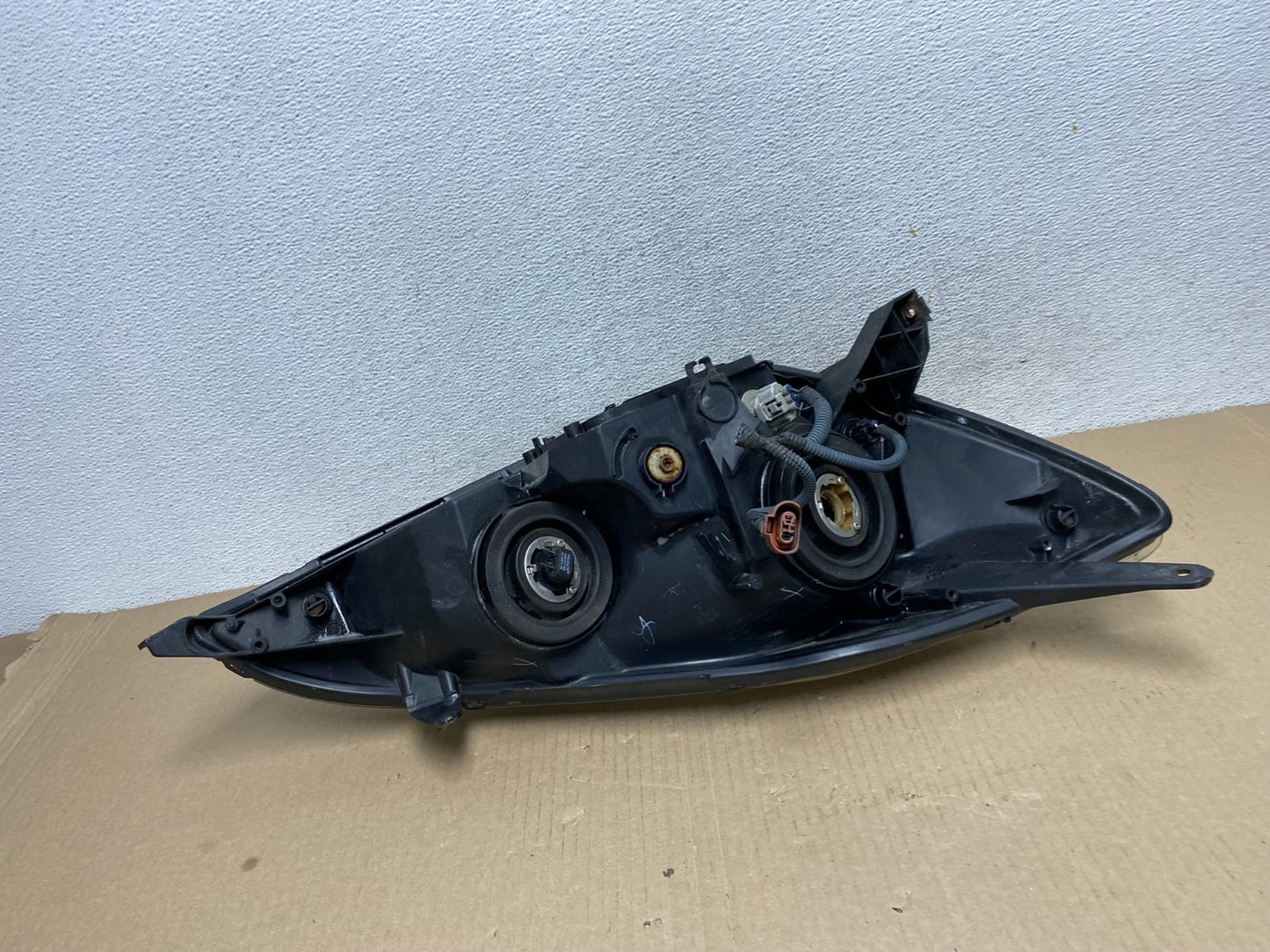 2004-2005 Toyota Sienna Left Driver LH Side Halogen Headlight AF5780 DW5