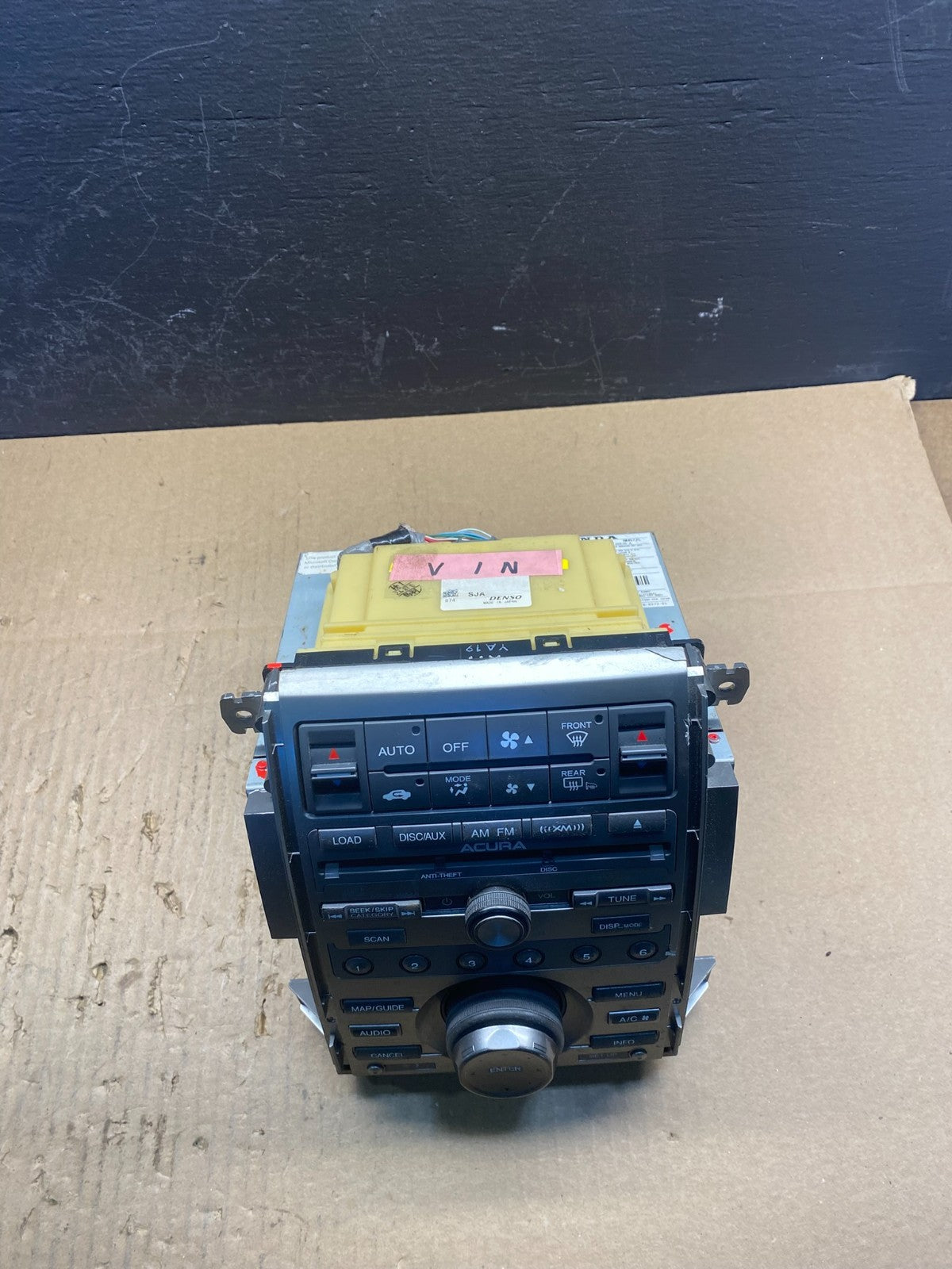 2006 to 2008 Acura RL Radio Stereo 6 CD Player Climate Control Pan OEM AC2693 DG3