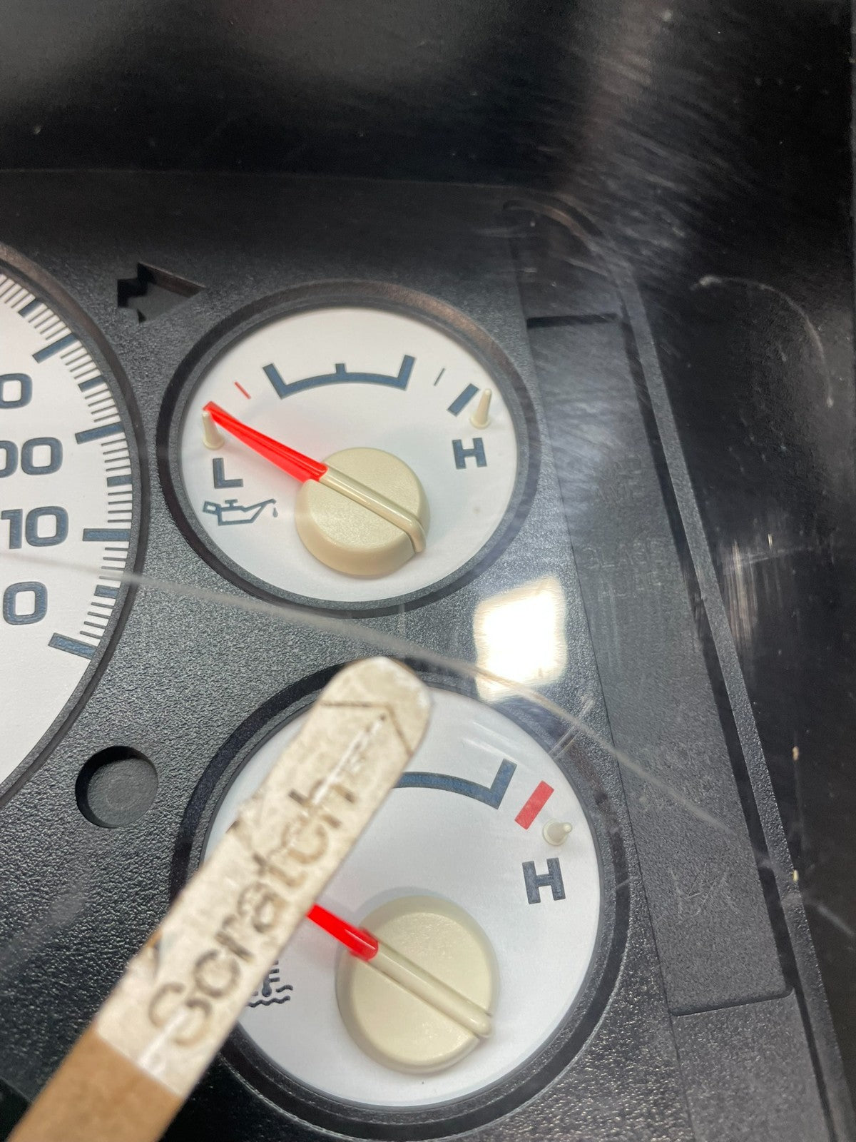 2004 - 2005 Dodge Ram 1500 Instrument Speedometer Gauge Cluster AE3382 DG4