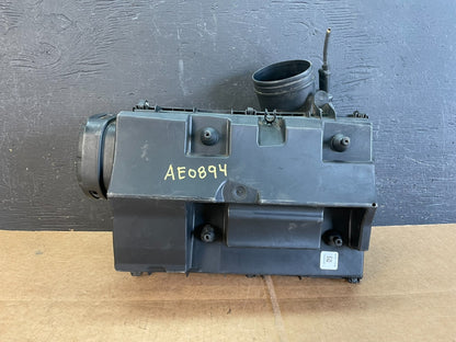 2007 to 2010 BMW X5 Air Intake Cleaner Filter Housing Box AE08944