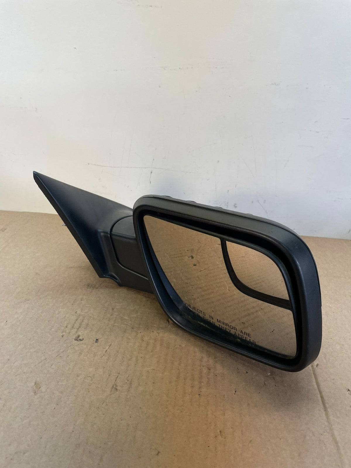 2011 to 2015 Ford Explorer Right Passenger View Door Mirror AH6240 DW2