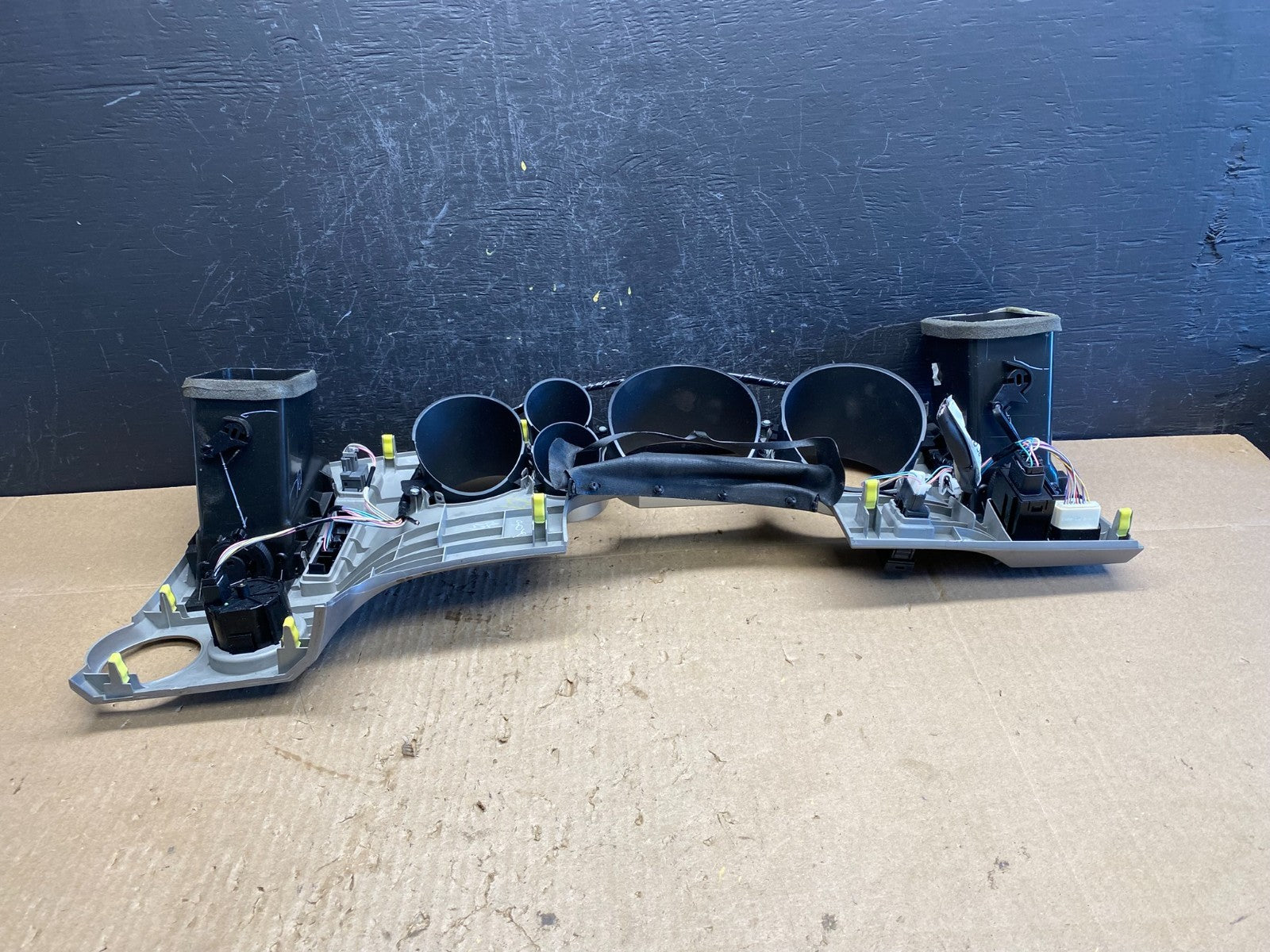 2007-2013 Toyota Tundra Center DashBoard Cluster Bezel 55403-0C080 AC68333