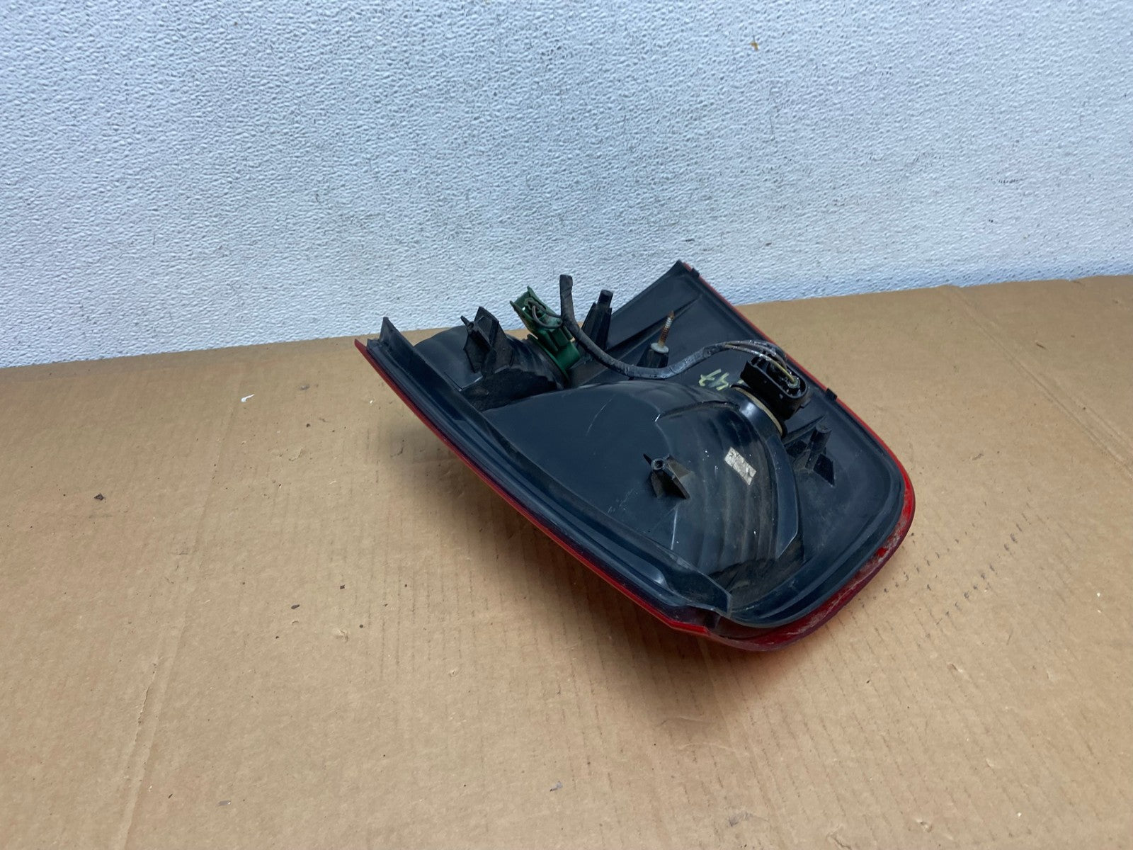 2002 to 2005 Ford Explorer Right Passenger Rh Side Tail light AD0747 LK4